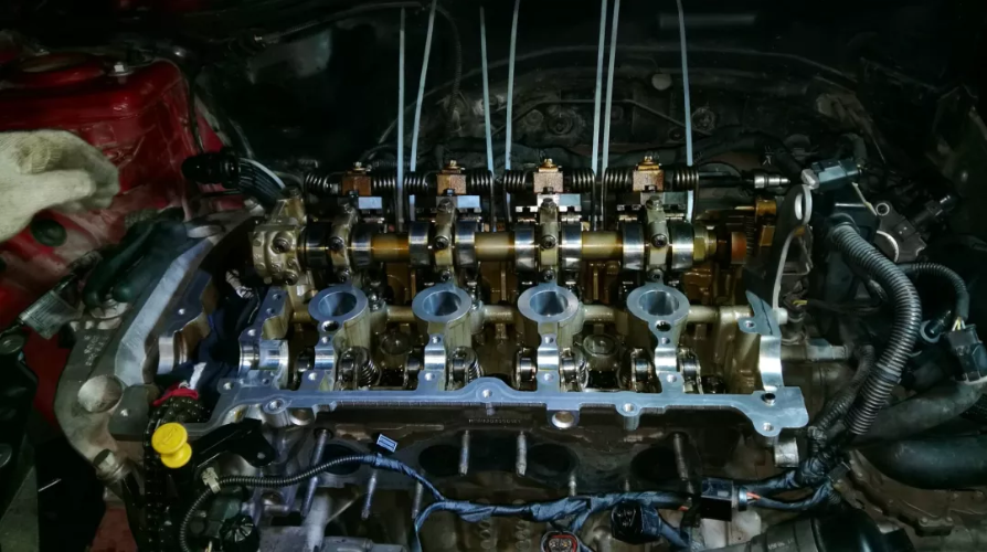 汽車燒機油，換了氣門油封沒解決，能不能大修？老技工說了實話！